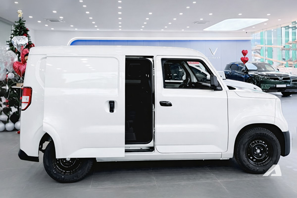 Ngoại thất VinFast EC Van