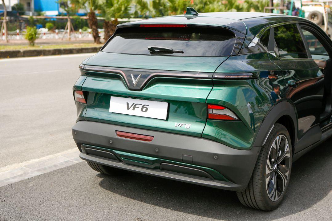 Đuôi xe VF6